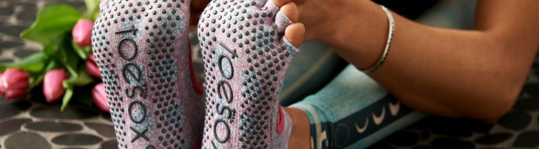 Dámske protišmykové ponožky s otvorenými prstami na jogu a pilates
